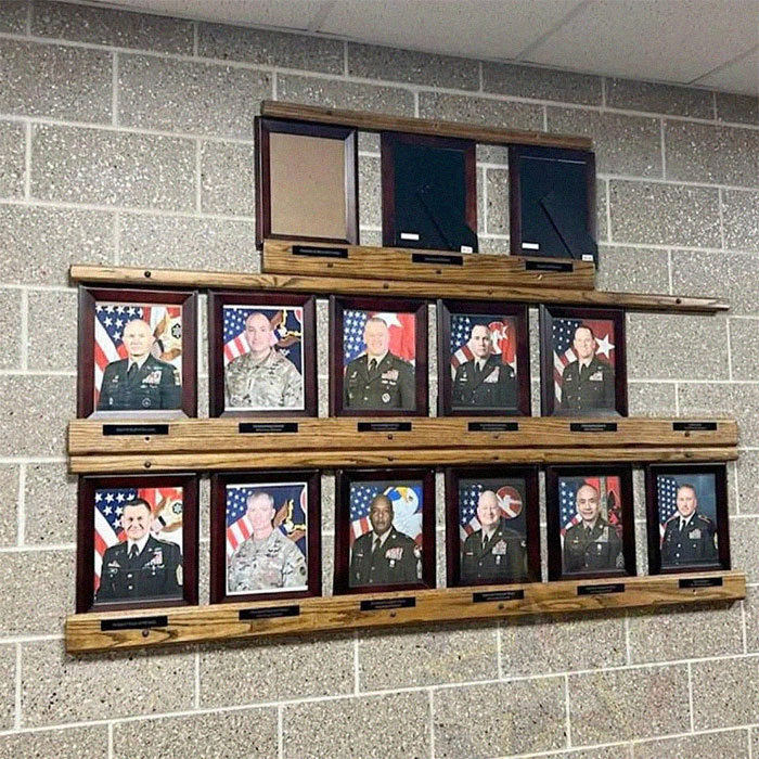 Army Suspends Base’s First Female Commander After Trump, Hegseth Portraits Were Flipped Around