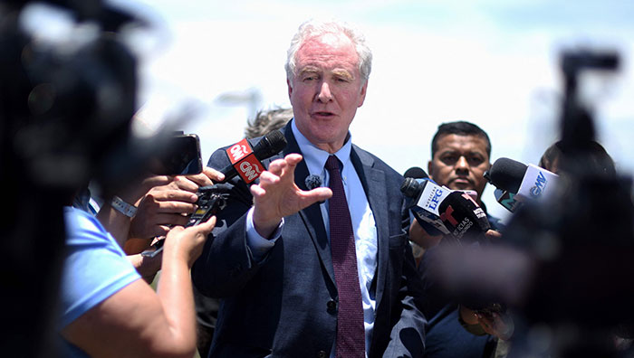 El Salvador Denies US Senator’s Visit To “Abducted” Salvadoran Kilmar Abrego Garcia