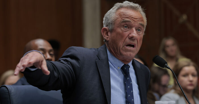 RFK Jr. Stuns With Remark That Americans Should Not Take Medical Advice From Him