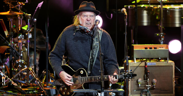 Neil Young Tells Trump To Leave Musicians Alone And Focus On The Damage He's Done