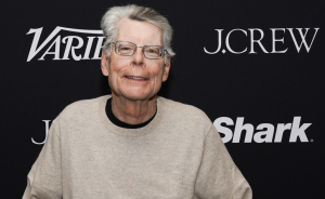 “See A Doctor”: Stephen King Responds As “Racist” Trump Joke Backfires—Fans Say He Went Too Far