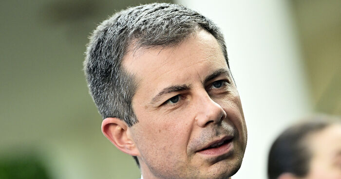 Pete Buttigieg Becomes First Openly Gay Candidate To Lead 2028 Democratic Primary Poll